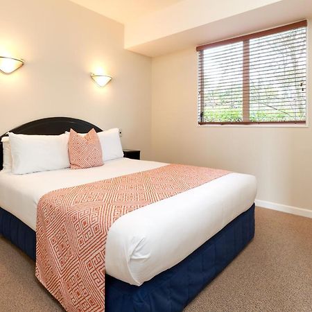 Wine Country Motel Havelock North Bagian luar foto