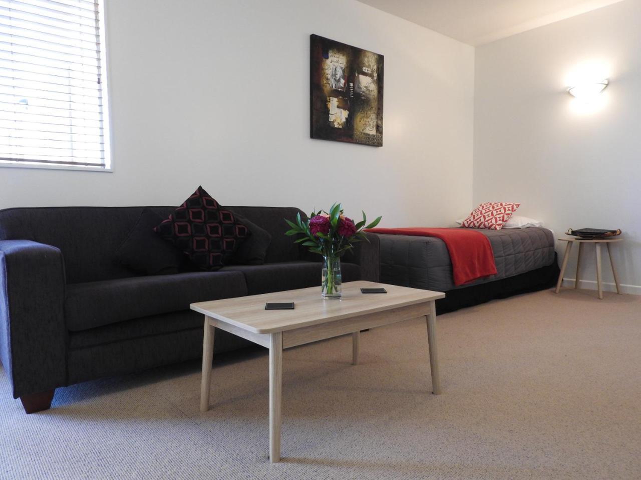 Wine Country Motel Havelock North Bagian luar foto