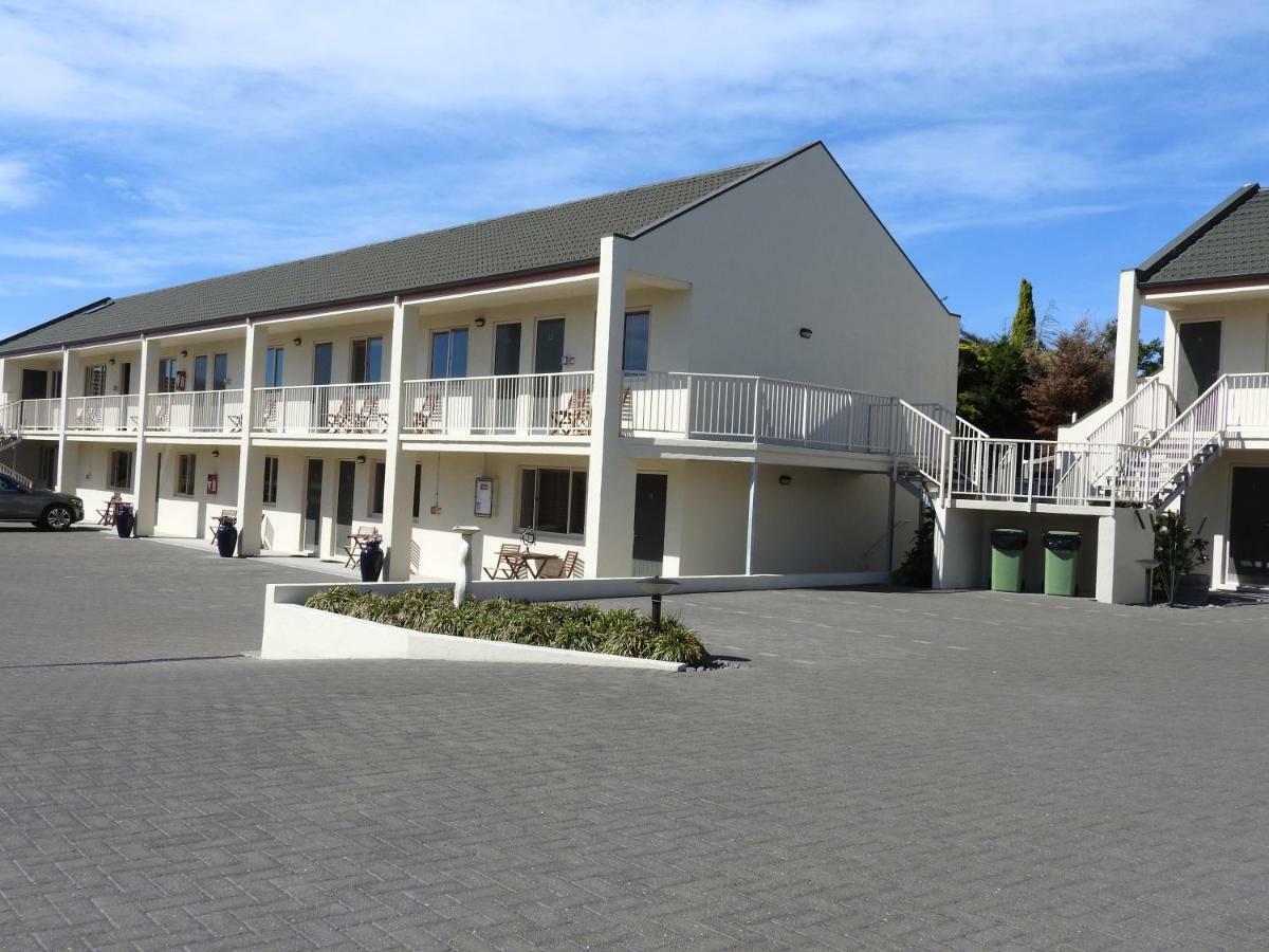 Wine Country Motel Havelock North Bagian luar foto