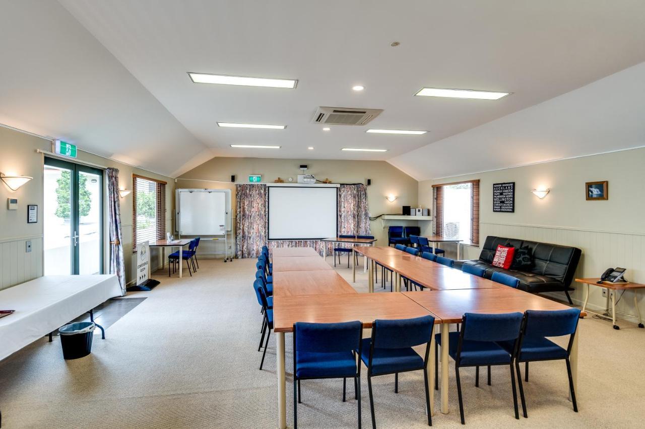 Wine Country Motel Havelock North Bagian luar foto